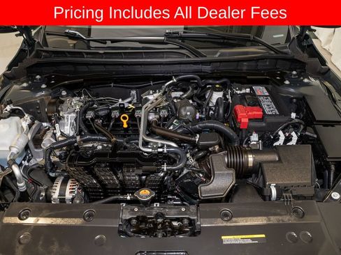 Certified 2025 Nissan Altima 2.5 SR FWD image 18