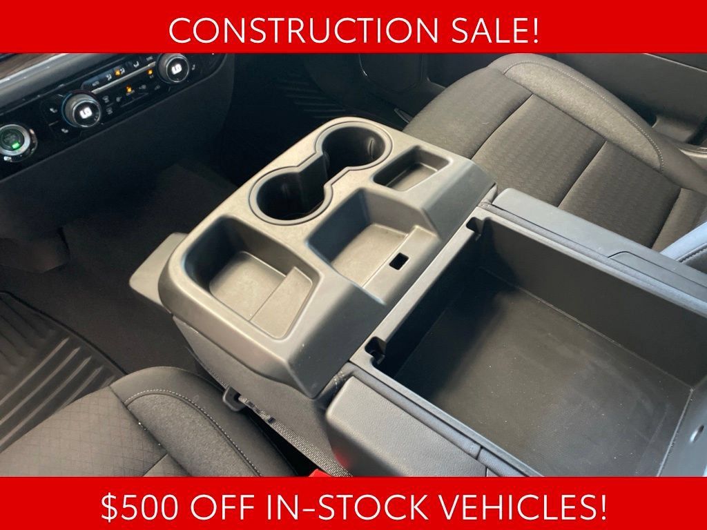 Used 2023 Chevrolet Silverado 1500 LT AWD/4WD image 9