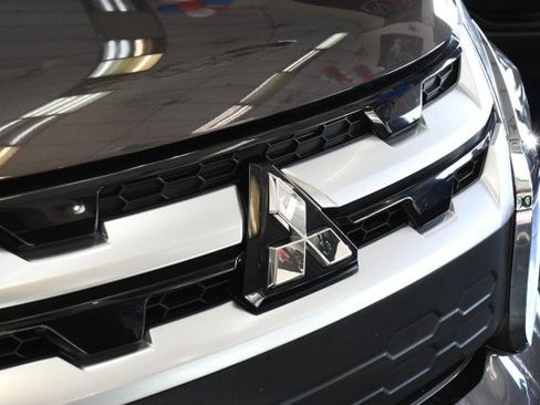 Used 2020 Mitsubishi Outlander Sport ES AWD/4WD image 6