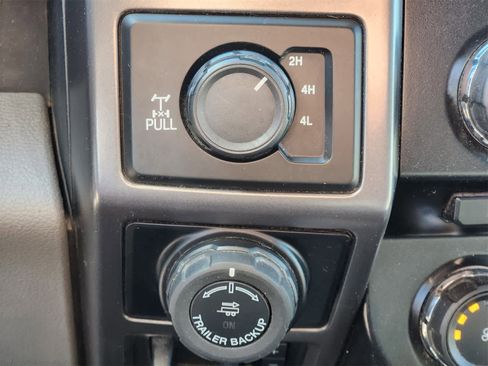 Used 2017 Ford F150 XLT w/ Equipment Group 302A Luxury image 24