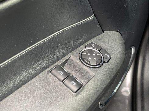 Used 2018 Ford Mustang GT Premium RWD image 18