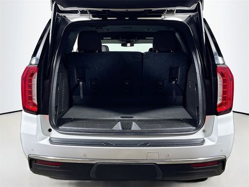 Used 2021 GMC Yukon SLT image 24