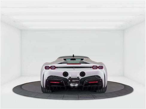 Certified 2022 Ferrari SF90 Stradale image 4