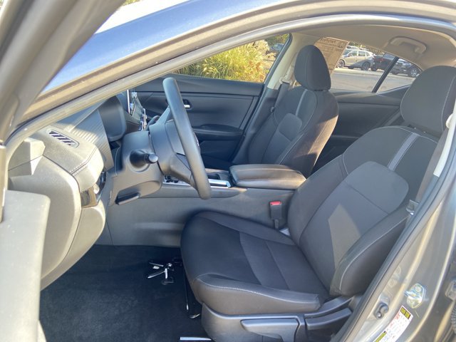 Used 2025 Nissan Sentra SV FWD image 20