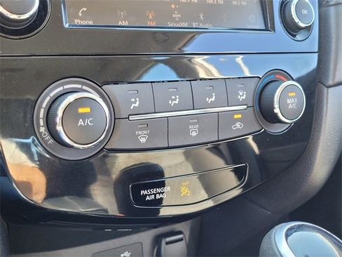 Used 2020 Nissan Rogue S image 26