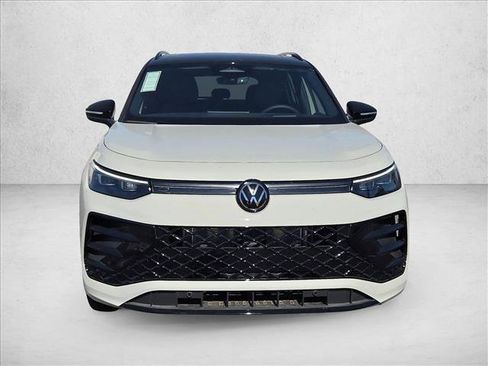 New 2026 Volkswagen Tiguan SE R-Line FWD image 6