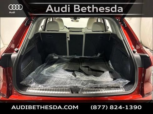 Certified 2025 Audi Q5 Premium Plus w/ Premium Plus AWD/4WD image 10