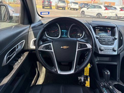 Used 2017 Chevrolet Equinox Premier image 21