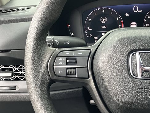 Used 2025 Honda Accord SE image 21