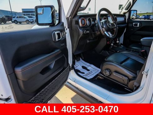 Used 2021 Jeep Gladiator Mojave AWD/4WD image 37