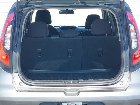 Used 2019 Kia Soul w/ Convenience Package FWD image 11