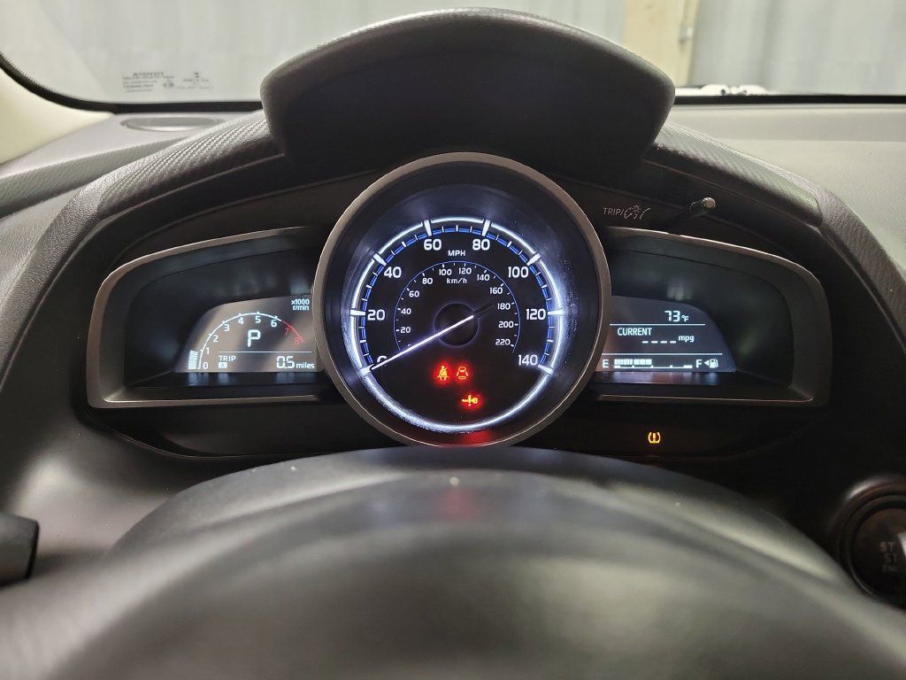 Used 2019 Toyota Yaris L FWD image 25
