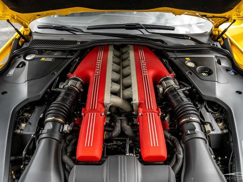 Used 2014 Ferrari F12 Berlinetta RWD image 55