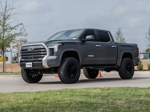 Used 2024 Toyota Tundra Limited image 36