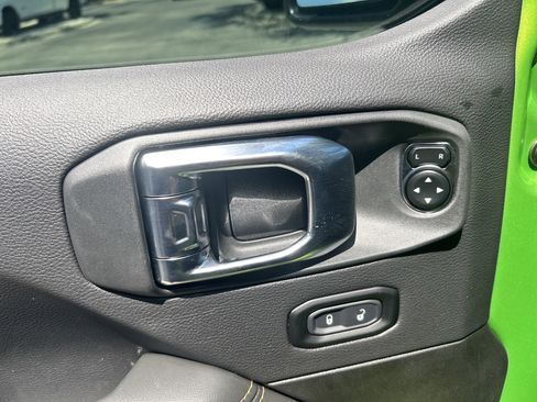 New 2025 Jeep Gladiator Sport image 8