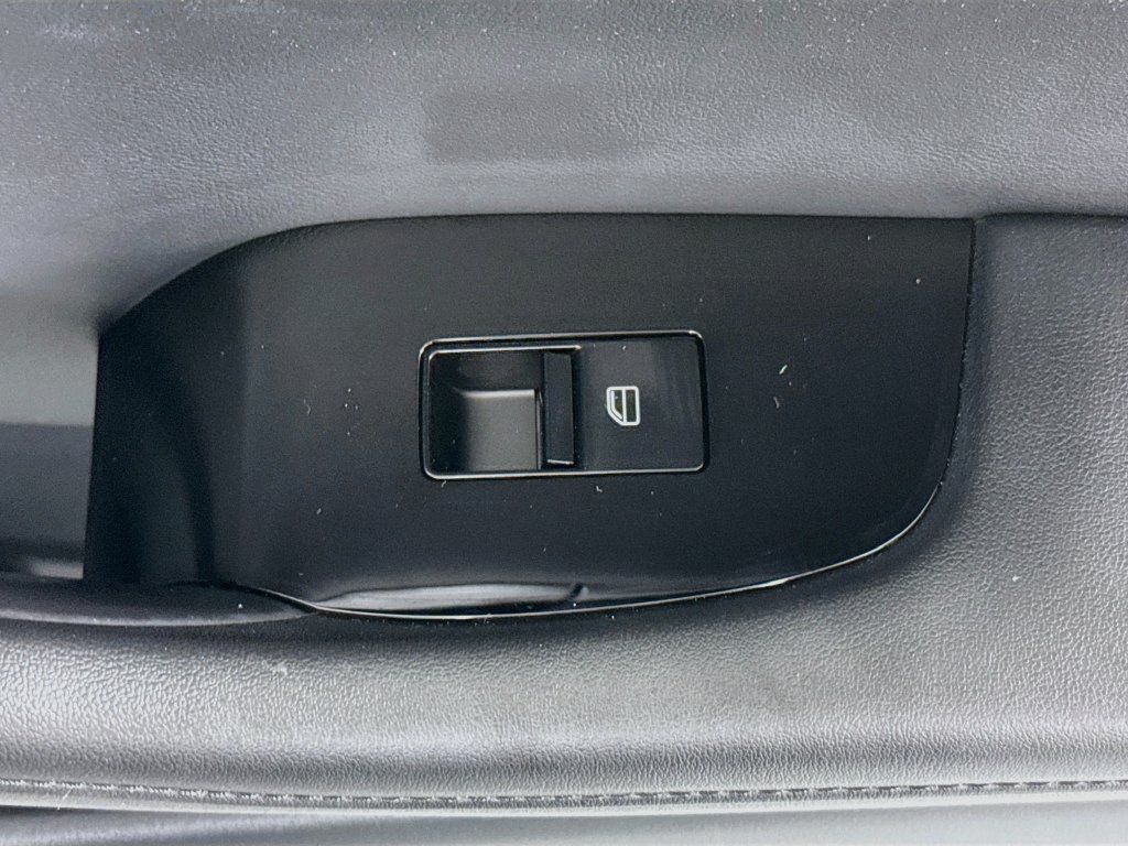 Used 2026 MAZDA MAZDA3 s Sport FWD image 47