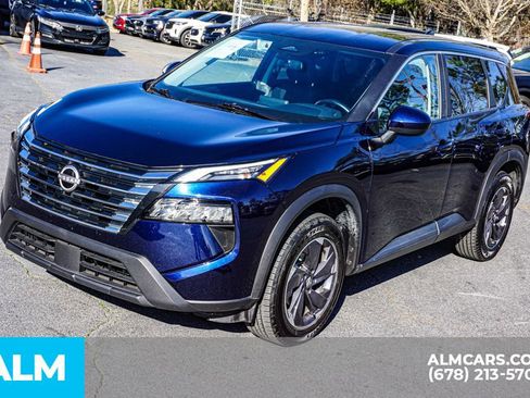 Used 2025 Nissan Rogue SV image 15