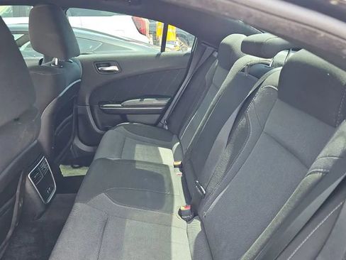 Used 2016 Dodge Charger R/T RWD image 4