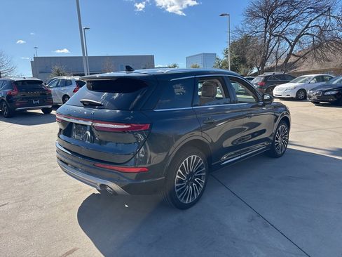 Used 2022 Lincoln Corsair Reserve w/ Equipment Group 201A image 5