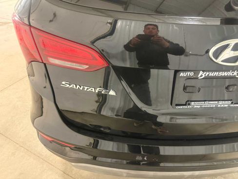 Used 2018 Hyundai Santa Fe Sport FWD image 17