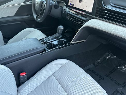 Certified 2026 Toyota Camry XLE AWD/4WD image 15