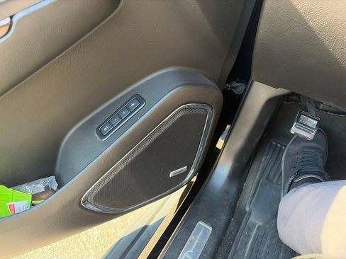 Used 2017 Chevrolet Suburban LT AWD/4WD image 24