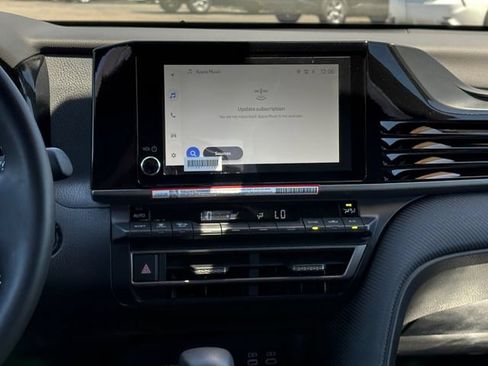 Certified 2026 Toyota Camry SE FWD image 18
