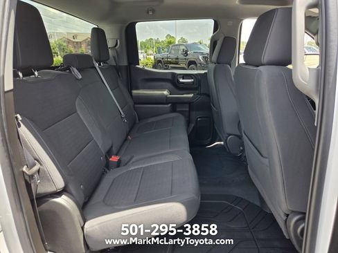 Used 2021 Chevrolet Silverado 1500 LT w/ Z71 Off-Road Package AWD/4WD image 14