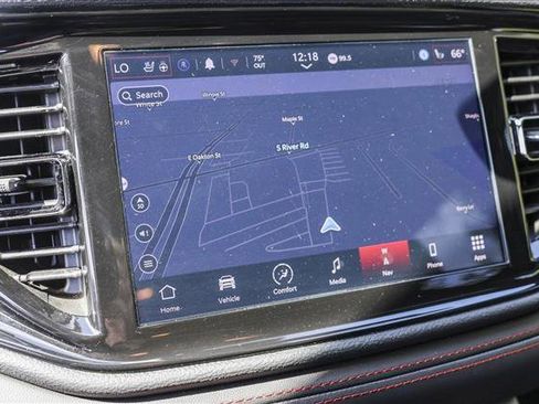 Used 2024 Dodge Durango GT image 17