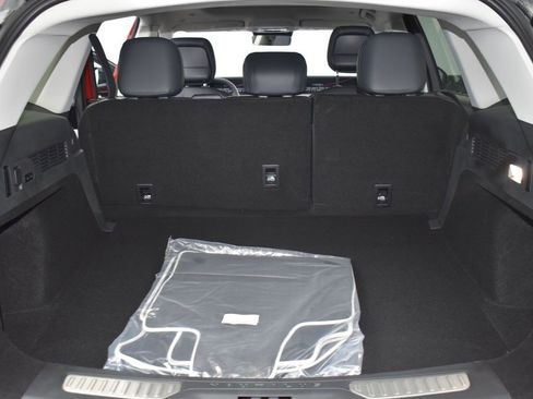 New 2025 Lincoln Nautilus Premier w/ Equipment Group 102A image 12