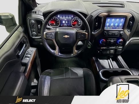 Used 2022 Chevrolet Silverado 3500 High Country w/ Technology Package AWD/4WD image 26