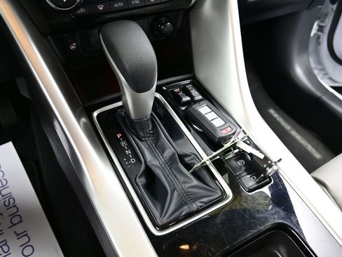 Used 2024 Mitsubishi Eclipse Cross SEL image 11