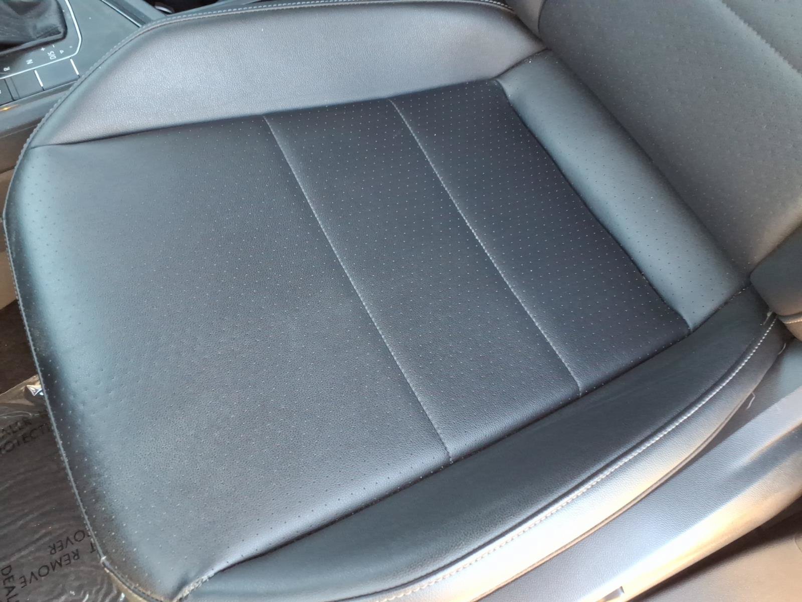 Used 2019 Volkswagen Tiguan SE FWD image 22
