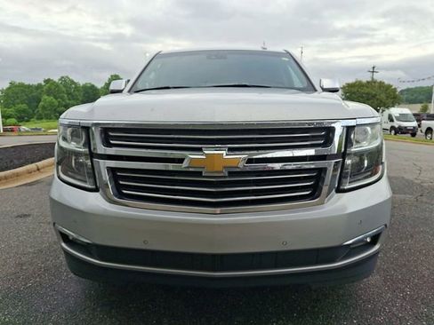 Used 2018 Chevrolet Tahoe Premier RWD image 2