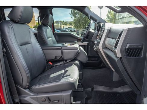 Used 2022 Ford F250 Lariat w/ Lariat Ultimate Package AWD/4WD image 11