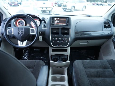 Used 2017 Dodge Grand Caravan SE w/ Power Window Group image 26