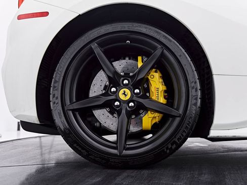 Used 2019 Ferrari 488 Spider RWD image 42