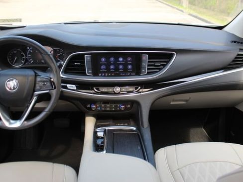 Used 2022 Buick Enclave Avenir w/ Avenir Technology Package image 11