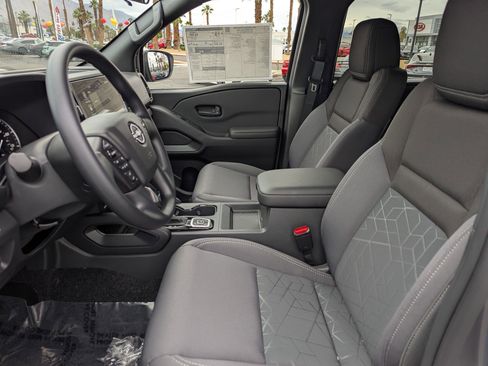 New 2026 Nissan Frontier SV w/ Tow Package AWD/4WD image 11