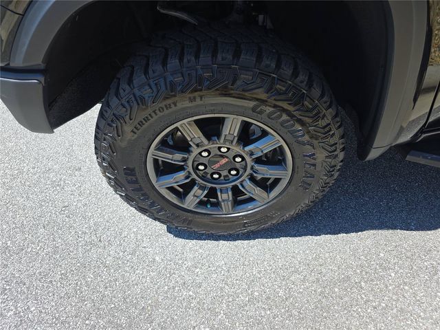 Used 2024 GMC Sierra 1500 AT4X AWD/4WD image 10