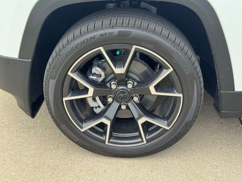 New 2026 Jeep Cherokee Overland w/ Advanced Pro Tech Group AWD/4WD image 46