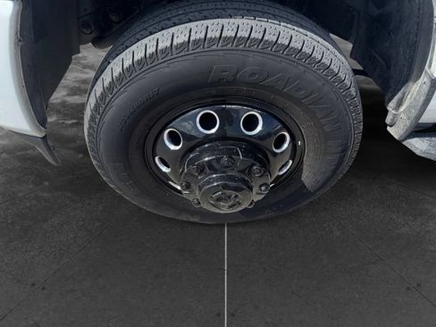 Used 2024 RAM 3500 Laramie w/ Night Edition AWD/4WD image 9