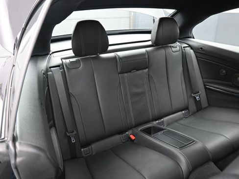 Used 2015 BMW M4 Convertible image 33