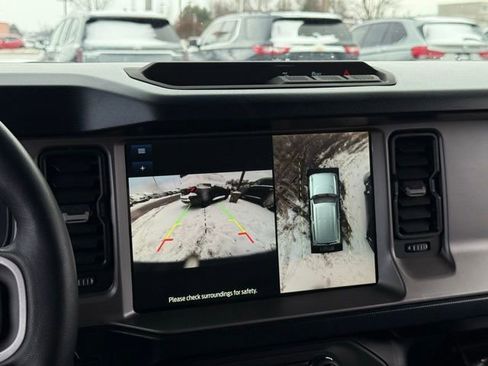 Used 2021 Ford Bronco Outer Banks image 6