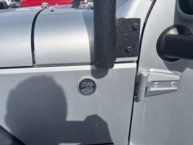 Used 2012 Jeep Wrangler Sport AWD/4WD image 15