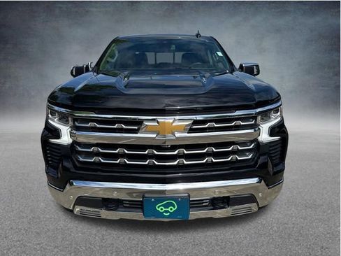 Used 2023 Chevrolet Silverado 1500 LTZ w/ LTZ Convenience Package II AWD/4WD image 2