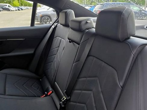Used 2026 BMW 530i xDrive AWD/4WD image 13