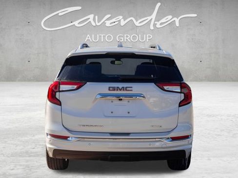 Used 2023 GMC Terrain Denali w/ Denali Premium Package image 6