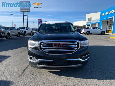 Used 2019 GMC Acadia SLT image 2