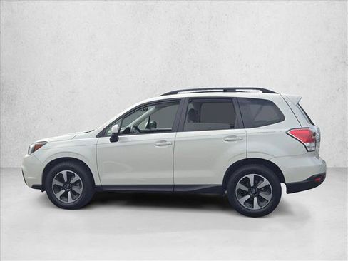 Used 2018 Subaru Forester 2.5i Premium AWD/4WD image 8